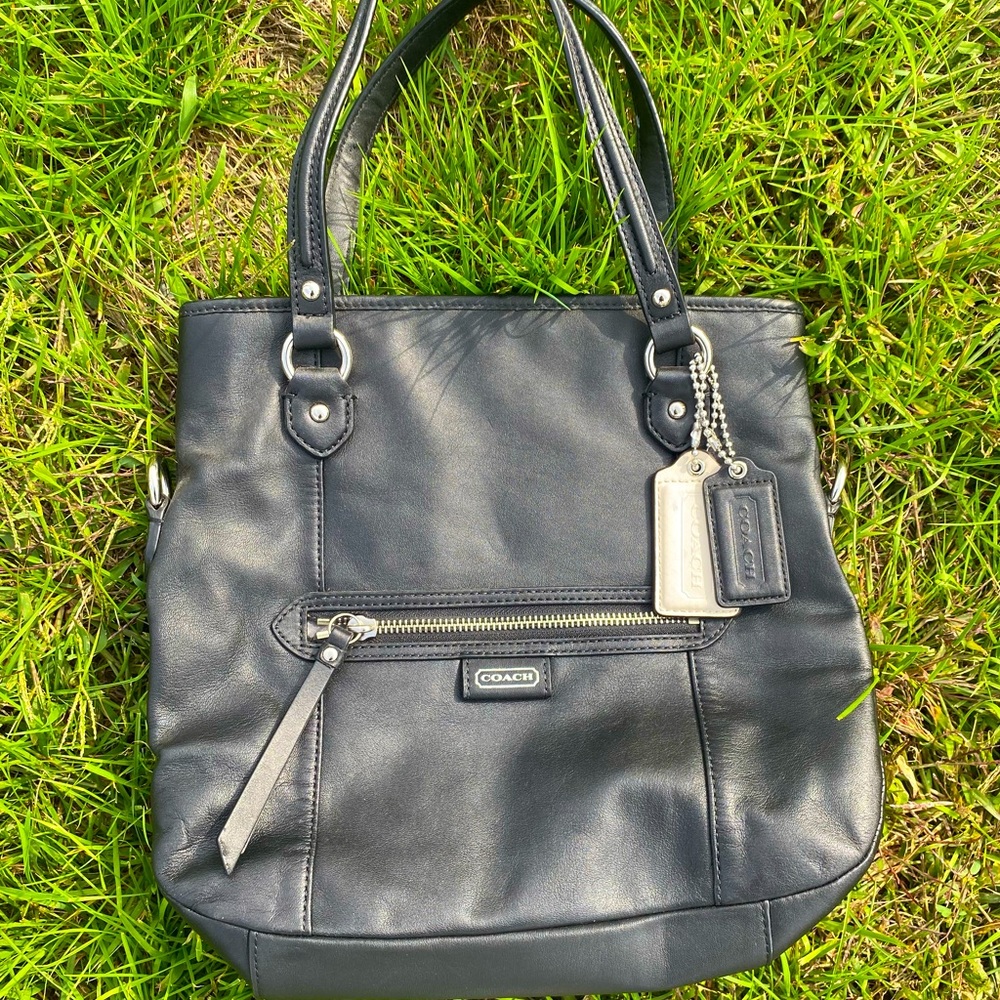Vintage coach shoulder bag